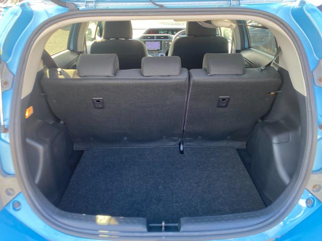 アクア Ｓ　ドライブレコーダー　ナビ　ＴＶ　キーレスエントリー　電動格納ミラー　ＣＶＴ　衝突安全ボディ　ＡＢＳ　ＥＳＣ　ＣＤ　ＵＳＢ　オートエアコン　パワーステアリング　パワーウィンドウ（19枚目）