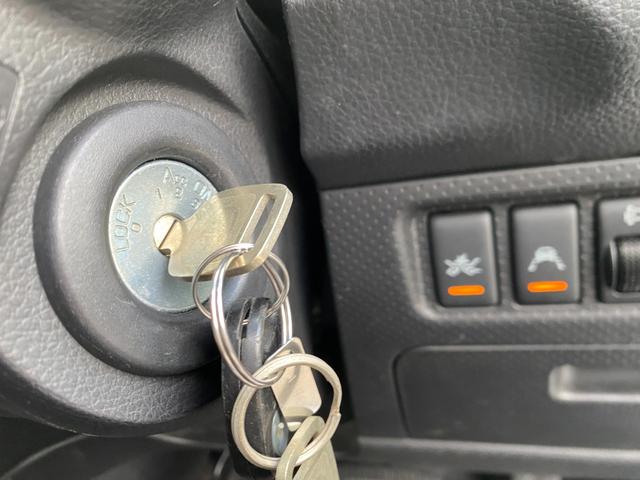 ファミリアバン ＶＥ　ＥＴＣ　バックカメラ　ナビ　レーンアシスト　衝突被害軽減システム　ルーフキャリア　電動格納ミラー　１００Ｖ電源　ＥＳＣ　ＣＤ　スタッドレスタイヤ　ミュージックプレイヤー接続可　前席パワーウィンドウ（7枚目）