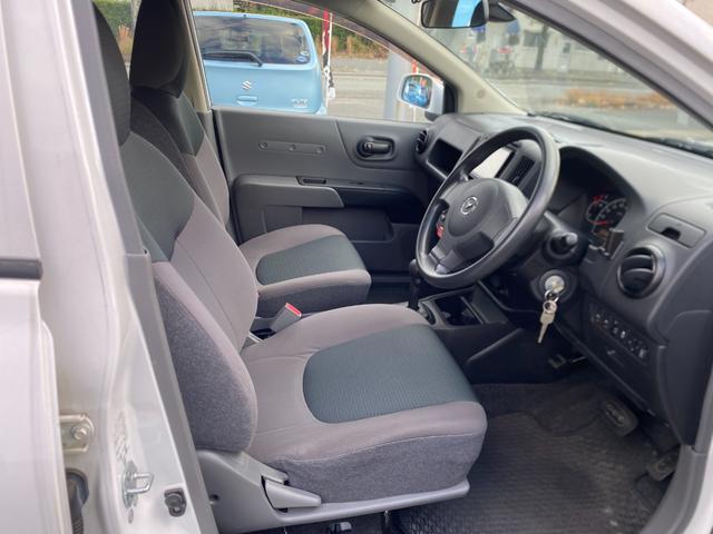 ファミリアバン ＶＥ　ＥＴＣ　バックカメラ　ナビ　レーンアシスト　衝突被害軽減システム　ルーフキャリア　電動格納ミラー　１００Ｖ電源　ＥＳＣ　ＣＤ　スタッドレスタイヤ　ミュージックプレイヤー接続可　前席パワーウィンドウ（10枚目）