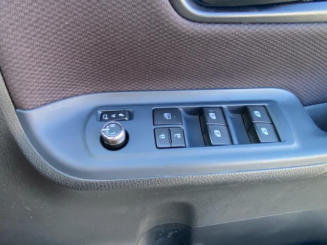 ノア X Vパッケージ ETC ナビ TV 両側スライドドア キーレスエントリー 電動格納ミラー 8人乗り CVT CD 衝突安全ボディ ABS ESC オートエアコン(8枚目)