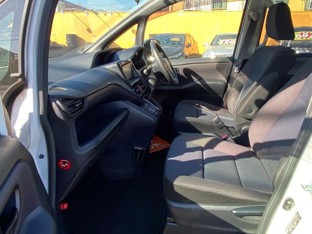 ノア X Vパッケージ ETC ナビ TV 両側スライドドア キーレスエントリー 電動格納ミラー 8人乗り CVT CD 衝突安全ボディ ABS ESC オートエアコン(10枚目)