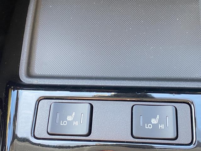 プリウスPHV S GRスポーツ クリアランスソナー レーンアシスト クルーズコントロール 衝突被害軽減システム バックカメラ 純正OP18インチアルミホイール オートライト LEDヘッドランプ シートヒーター ワンオーナー(4枚目)