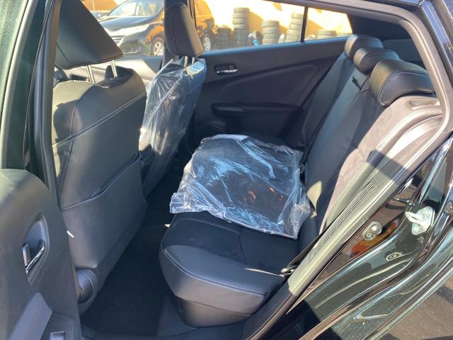 プリウスPHV S GRスポーツ クリアランスソナー レーンアシスト クルーズコントロール 衝突被害軽減システム バックカメラ 純正OP18インチアルミホイール オートライト LEDヘッドランプ シートヒーター ワンオーナー(12枚目)