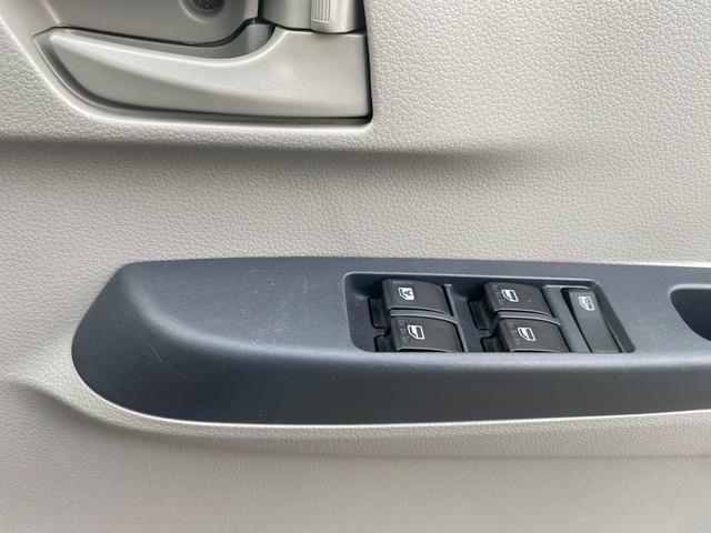 ミライース Ｌ　ＥＴＣ　キーレスエントリー　アイドリングストップ　ＣＶＴ　盗難防止システム　ＡＢＳ　ＣＤ　ミュージックプレイヤー接続可　衝突安全ボディ　エアコン　パワーステアリング　パワーウィンドウ　運転席エアバッグ（12枚目）