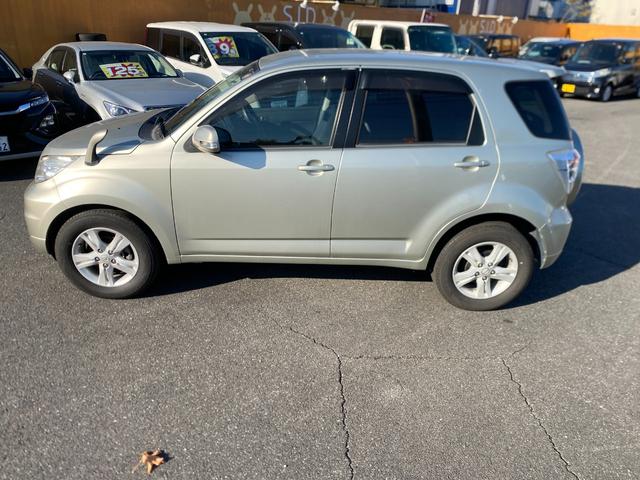 ラッシュ Ｇ　Ｌパッケージ　４ＷＤ　ドライブレコーダー　背面タイヤ　ＥＴＣ　アルミホイール　キーレスエントリー　電動格納ミラー　５速ＭＴ　盗難防止システム　衝突安全ボディ　ＡＢＳ　オートエアコン　パワーステアリング（17枚目）