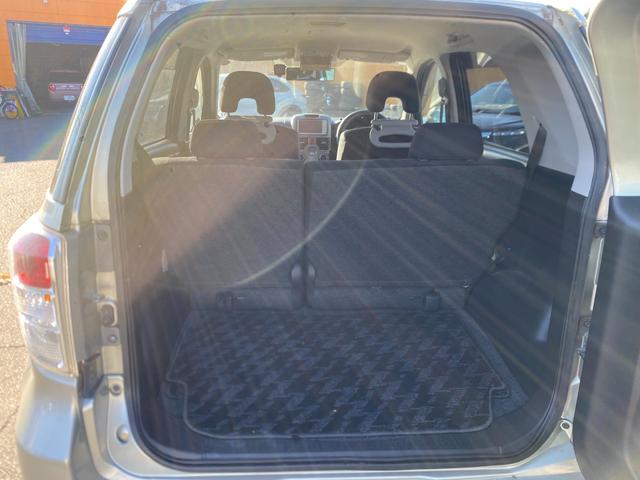 ラッシュ Ｇ　Ｌパッケージ　４ＷＤ　ドライブレコーダー　背面タイヤ　ＥＴＣ　アルミホイール　キーレスエントリー　電動格納ミラー　５速ＭＴ　盗難防止システム　衝突安全ボディ　ＡＢＳ　オートエアコン　パワーステアリング（19枚目）