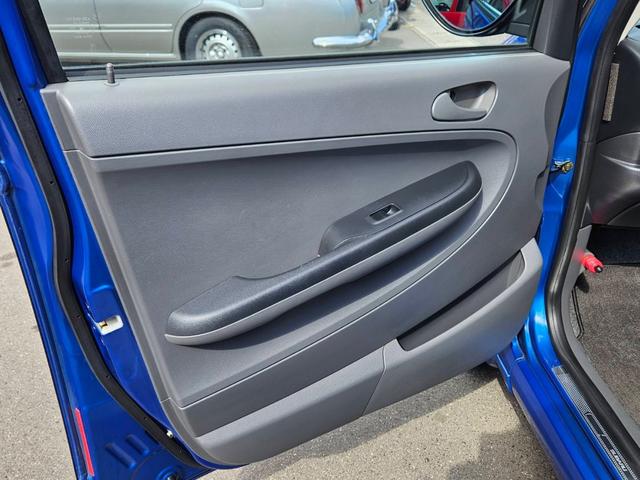 Ｒ２ カスタムタイプＳ　Ｓ　スーパーチャージャー付　タイミングベルト交換済　フジツボマフラー　ＳＴＩターボメーター付　ＳＴＩブーストコントローラー付　ＳＴＩシフトノブ　キーレス　ＥＴＣ　１５インチアルミホイル　ルームクリーニング（48枚目）