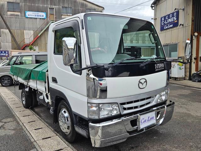 タイタンダッシュ ロングワイドローＤＸ　５速ミッション　メッキバンパー付　３人乗り　外装現状渡し　積載量１５００ｋｇ　ディーゼル車　パワステ　ＰＷ　エアコン　運転席キーレス付　ＥＴＣ　電動ミラー　３方開　ルームクリーニング済　純正バンパー有（3枚目）