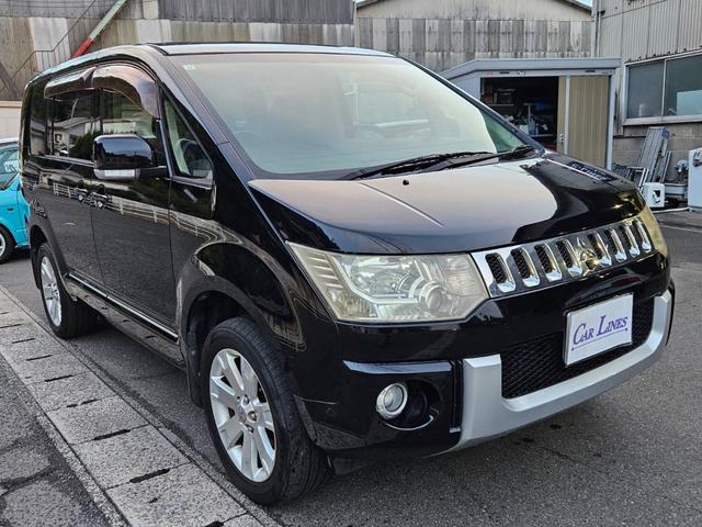 デリカD:5 G プレミアム 切替4WD 両側電動スライドドア オートバックドア付 キーフリー ETC タイヤ4本新品交換 8人乗り フル装備 純正ナビ CD カメラ 純正アルミ HID ルームクリーニング済 車検R8年10月まで(3枚目)