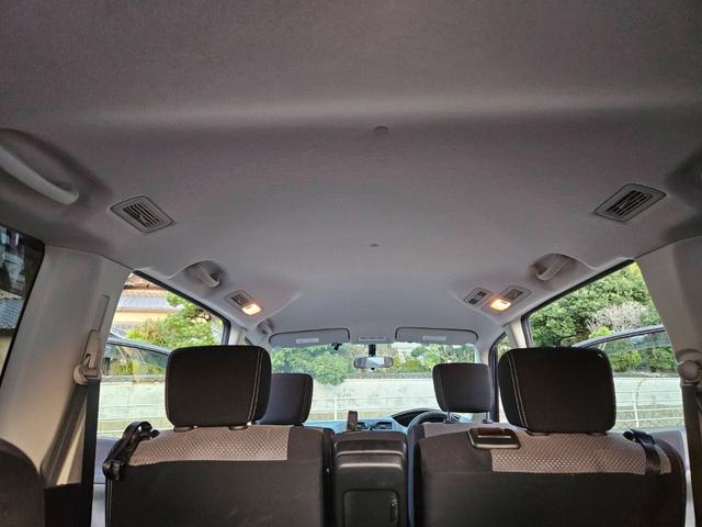 セレナ ライダー S-ハイブリッド 両側電動スライドドア付 タイヤ4本新品交換 社外ナビ フルセグTV CD DVD キーフリー2本 ETC タイミングチェーン 8人乗 純正アルミ HIDライト ルームクリーニング済(26枚目)