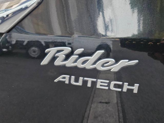 セレナ ライダー S-ハイブリッド 両側電動スライドドア付 タイヤ4本新品交換 社外ナビ フルセグTV CD DVD キーフリー2本 ETC タイミングチェーン 8人乗 純正アルミ HIDライト ルームクリーニング済(31枚目)