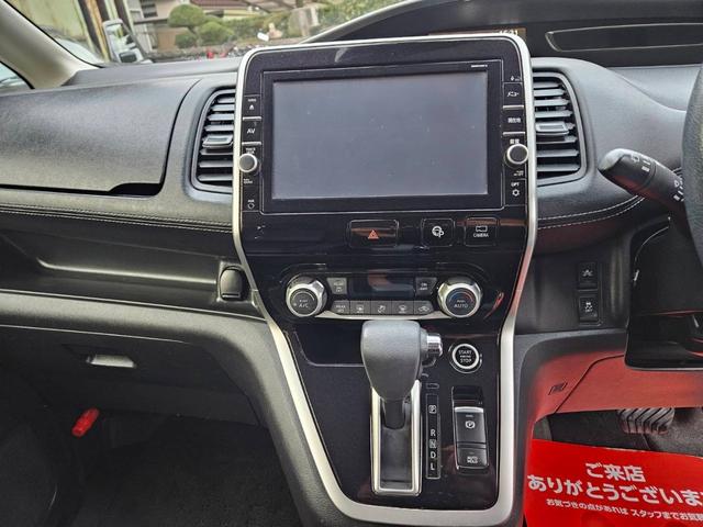 セレナ ハイウェイスター　２５ｔｈスペシャルセレクションＢ　中古車保証付　両側電動スライドドア　純正ナビ　フルセグ　全方位カメラ　バックカメラ　ドラレコ　ＥＴＣ　キーフリー　リアフリップダウンモニター　８人乗　ＬＥＤライト　ＢＬＵＥＴＯＯＴＨ　安全装置付（15枚目）