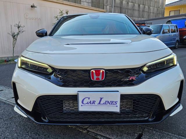 シビック タイプR タイプR(4名) 登録済み未使用車 走行10キロ 新車保証継承 ワンオーナー 6MT ディスプレイオーディオ バックカメラ BLUETOOTH キーフリー2本 ETC LEDヘッドライト リアスポ(4枚目)