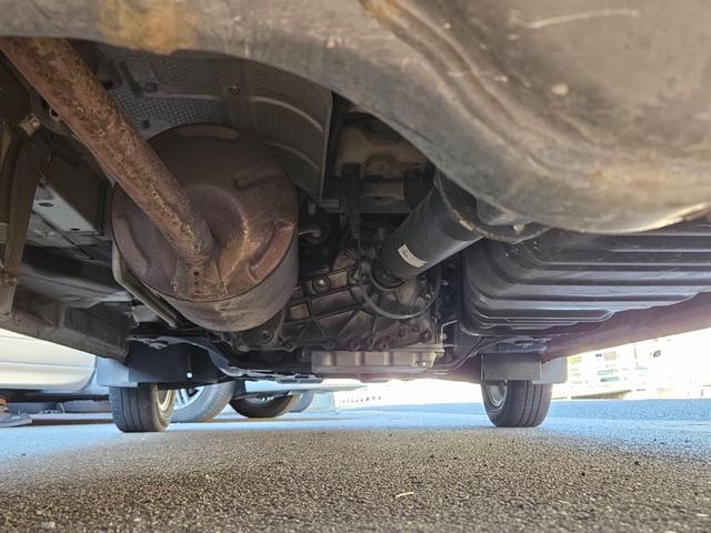 エブリイワゴン JPターボ 4WD ターボ付 中古車1年保証付 タイヤ4本新品交換 インパネオートマ 社外アルミホイル タイミングチェーン シートヒーター フル装備 キーレス ETC ナビ CD ルームクリーニング済(33枚目)