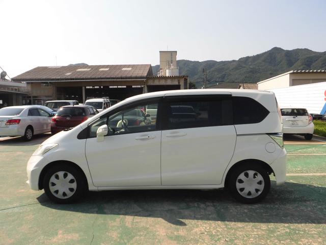 G ジャストセレクション パワースライド ナビ テレビ キーフリー 禁煙車 7人乗り 3列シート ABS 衝突安全ボディ オートエアコン イモビ(8枚目)