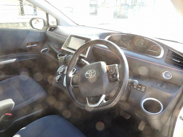 シエンタ ハイブリッドＧ　ナビ　地デジ　フルセグ　バックカメラ　両側電動スライドドア　ビルトインＥＴＣ　社外アルミホイール（10枚目）