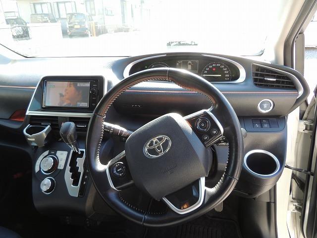 シエンタ ハイブリッドＧ　ナビ　地デジ　フルセグ　バックカメラ　両側電動スライドドア　ビルトインＥＴＣ　社外アルミホイール（11枚目）