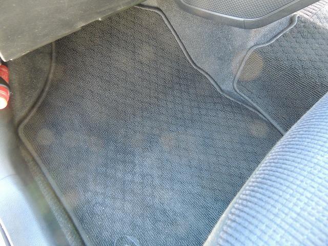 シエンタ ハイブリッドＧ　ナビ　地デジ　フルセグ　バックカメラ　両側電動スライドドア　ビルトインＥＴＣ　社外アルミホイール（42枚目）