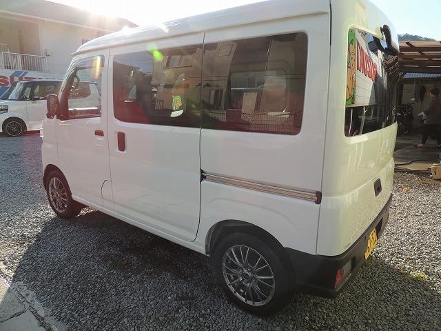 ハイゼットカーゴ ＤＸ　社外ナビ　キーレス　禁煙　スマートアシスト　アイドルストップ　ビルトインＥＴＣ　ハンドメイドベッドフレーム（6枚目）