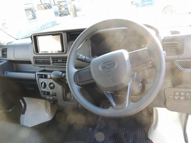 ハイゼットカーゴ ＤＸ　社外ナビ　キーレス　禁煙　スマートアシスト　アイドルストップ　ビルトインＥＴＣ　ハンドメイドベッドフレーム（9枚目）