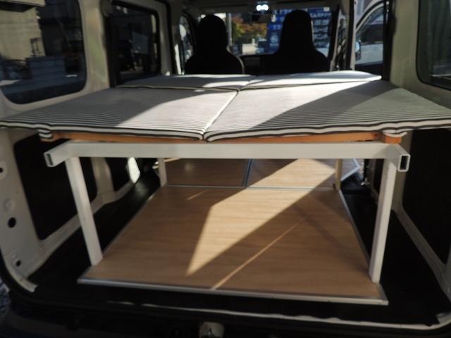 ハイゼットカーゴ ＤＸ　社外ナビ　キーレス　禁煙　スマートアシスト　アイドルストップ　ビルトインＥＴＣ　ハンドメイドベッドフレーム（12枚目）