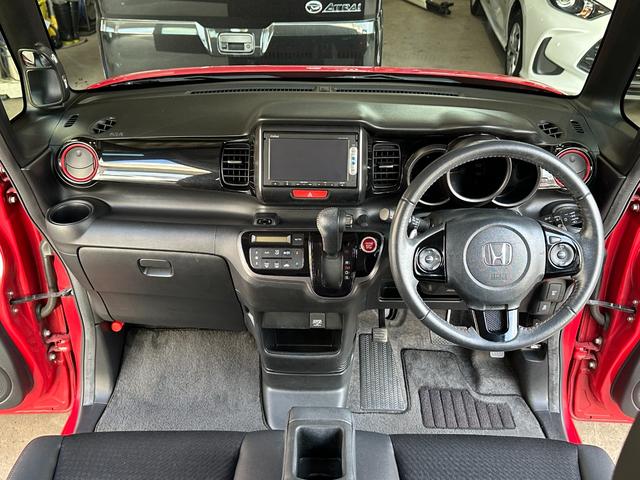 Ｎ－ＢＯＸカスタム ２トーンカラースタイル　Ｇ・ターボＬパッケージ　純正ナビ　ＴＶ　バックカメラ　両側パワースライドドア　Ｂｌｕｅｔｏｏｔｈ　クルーズコントロール（13枚目）