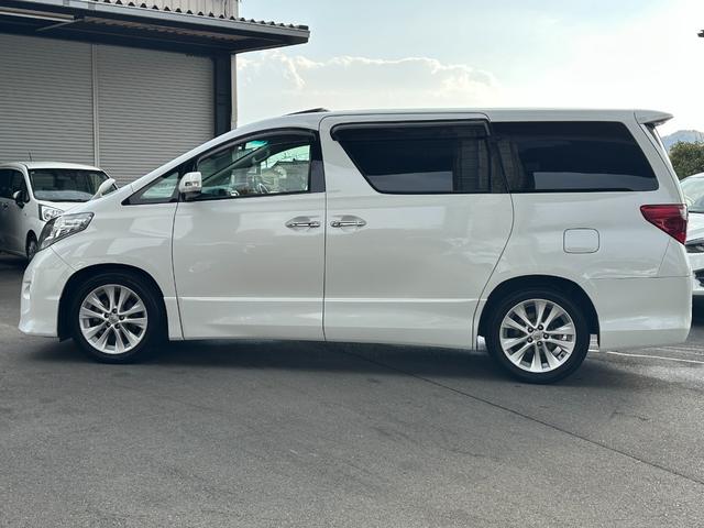 アルファード ３５０Ｓ　サンルーフ　純正メーカーナビ　バックカメラ　フルセグＴＶ　ＥＴＣ　左パワースライドドア　７人乗り　クルーズコントロール（8枚目）