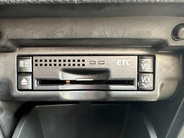 アルファード ３５０Ｓ　サンルーフ　純正メーカーナビ　バックカメラ　フルセグＴＶ　ＥＴＣ　左パワースライドドア　７人乗り　クルーズコントロール（17枚目）