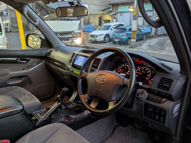 ランドクルーザープラド TXリミテッド60thスペシャルエディション(17枚目)