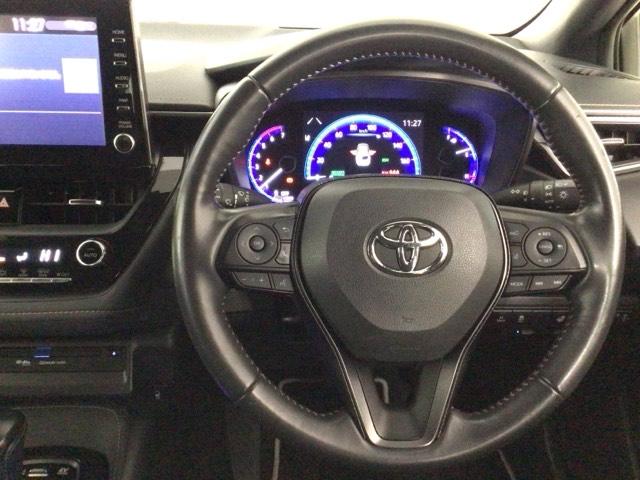 カローラツーリング ハイブリッドダブルバイビー　ＬＥＤ・フルセグ・メモリナビ・バックカメラ・純正ＡＷ・シートヒーター・ＥＴＣ　追突軽減ブレーキ　シートヒーター付　バックモニタ　地デジフルセグ　ＤＶＤ　横滑防止　ナビＴＶ　スマキー　ＬＥＤライト　ＰＳ（17枚目）