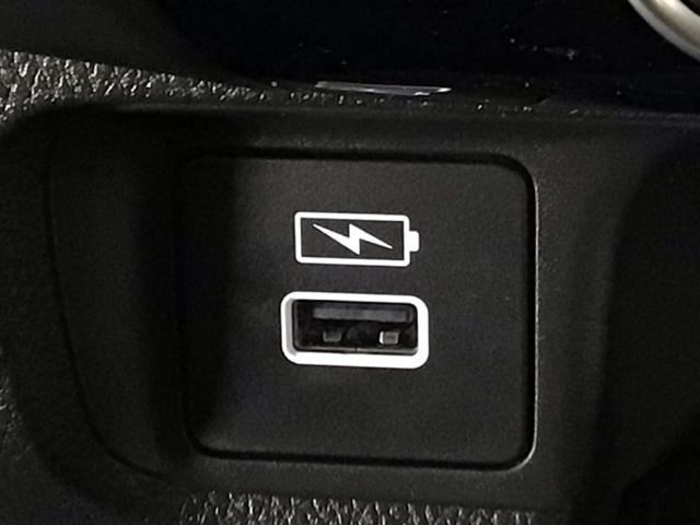 ヴェゼル ｅ：ＨＥＶＺ　ＬＥＤ・ホンダＣＯＮＮＥＣＴ・メモリナビ・バックカメラ・純正ＡＷ・ＥＴＣ　衝突回避支援ブレーキ機能　スマキ　Ｐトランク　フルオートエアコン　エアバッグ　両席エアバック　Ｒカメ　パワーウィンドウ　ソナー（21枚目）