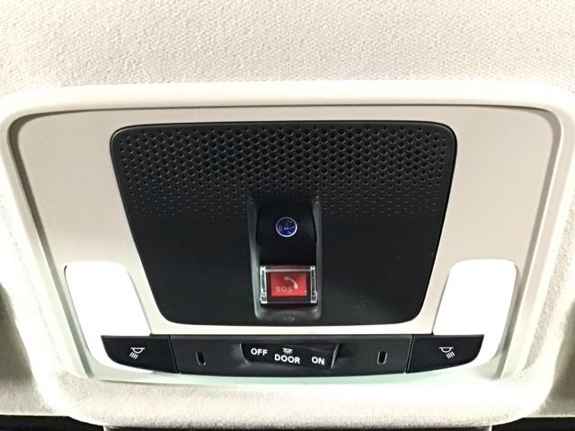 ヴェゼル ｅ：ＨＥＶＺ　ＬＥＤ・ホンダＣＯＮＮＥＣＴ・メモリナビ・バックカメラ・純正ＡＷ・ＥＴＣ　衝突回避支援ブレーキ機能　スマキ　Ｐトランク　フルオートエアコン　エアバッグ　両席エアバック　Ｒカメ　パワーウィンドウ　ソナー（22枚目）