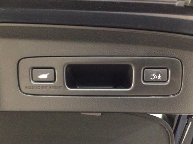 ヴェゼル ｅ：ＨＥＶＺ　ＬＥＤ・ホンダＣＯＮＮＥＣＴ・メモリナビ・バックカメラ・純正ＡＷ・ＥＴＣ　衝突回避支援ブレーキ機能　スマキ　Ｐトランク　フルオートエアコン　エアバッグ　両席エアバック　Ｒカメ　パワーウィンドウ　ソナー（41枚目）