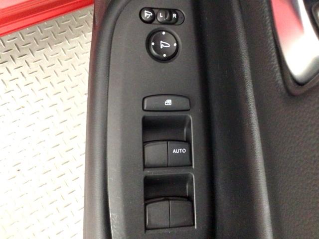 車を初めて購入されるお客様や、車にあまり詳しくないお客様にもわかりやすく丁寧に説明させて頂きます♪