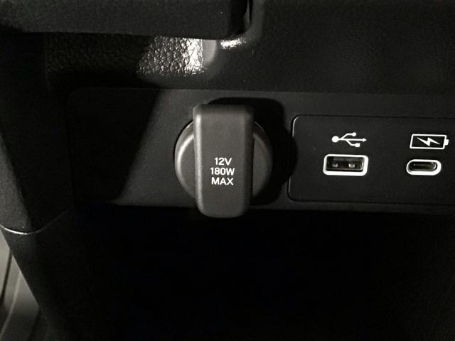 ステップワゴン ｅ：ＨＥＶスパーダ　ＬＥＤ・フルセグ・メモリナビ・バックカメラ・純正ＡＷ・ホンダＣＯＮＮＥＣＴ　デュアルエアコン　フルオートエアコン　ＥＳＣ　シートヒータ　キーフリー　ＬＥＤヘッドランプ　イモビ　ＡＢＳ　リアカメラ（21枚目）