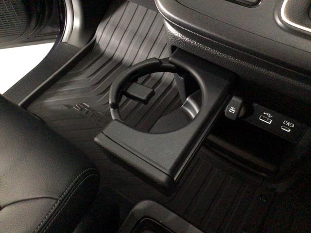 ステップワゴン ｅ：ＨＥＶスパーダ　ＬＥＤ・フルセグ・メモリナビ・バックカメラ・純正ＡＷ・ホンダＣＯＮＮＥＣＴ　デュアルエアコン　フルオートエアコン　ＥＳＣ　シートヒータ　キーフリー　ＬＥＤヘッドランプ　イモビ　ＡＢＳ　リアカメラ（24枚目）