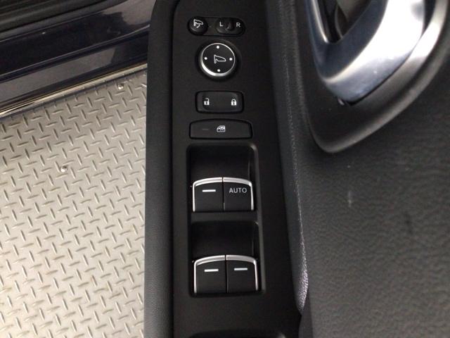 ステップワゴン ｅ：ＨＥＶスパーダ　ＬＥＤ・フルセグ・メモリナビ・バックカメラ・純正ＡＷ・ホンダＣＯＮＮＥＣＴ　デュアルエアコン　フルオートエアコン　ＥＳＣ　シートヒータ　キーフリー　ＬＥＤヘッドランプ　イモビ　ＡＢＳ　リアカメラ（29枚目）