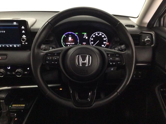 �y�n���h���z�^�]�ɂ������l�X�ȑ�������S�ɍs����悤�Ɏ��_�ړ������Ȃ����쐫�ɔz�����ꂽ�X�C�b�`�ނ��Ïk���ꂽ�R�b�N�s�b�g�ł��B