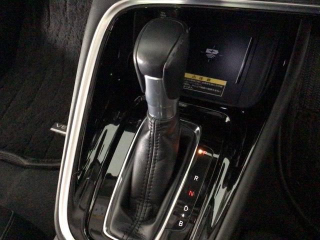 �Ԃ���D���ȃX�^�b�t���S�����߂Đڋq�������܂��B���q�l��l��l�̂��Ԃɑ΂���v����C���������������A�[���������Ԃ��߂�����悤�w�߂܂��B