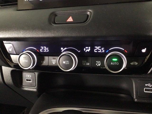 �y���E�Ɨ��I�[�g�G�A�R���z���E�ȂœƗ����x�R���g���[�����\�ł��B�^�]�Ȃ̓L���L���ɗ�₵�ď���Ȃ̓}�C���h�ɂƌ������ݒ肪�\�ł������������ŃP���J���邱�Ƃ��Ȃ��Ȃ�܂��ˁ�