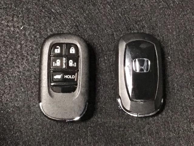 ステップワゴン スパーダ　ＬＥＤ・フルセグ・メモリナビ・バックカメラ・純正ＡＷ・ホンダＣＯＮＮＥＣＴ　キーレスエントリー　マルチビュー　ＷＡＣ　両側Ｐスライドドア　パワーゲート　サイドカメラ　リアカメラ　ターボ車　ＥＴＣ車載器（35枚目）