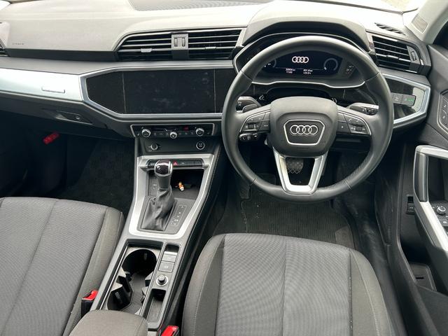 Ｑ３ ３５ＴＦＳＩアドバンスド（2枚目）