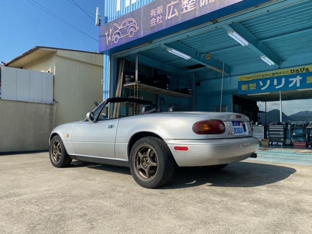 ユーノスロードスター 　１．８Ｌ　ＡＴ（13枚目）