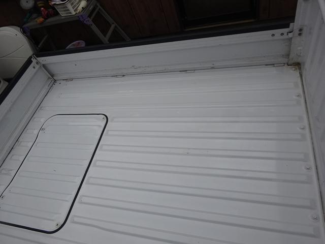 サンバートラック ＴＢ　最終型　４ＷＤ　５ＭＴ　新品タイヤ（12枚目）