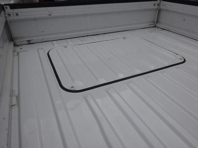 サンバートラック ＴＢ　最終型　４ＷＤ　５ＭＴ　新品タイヤ（13枚目）