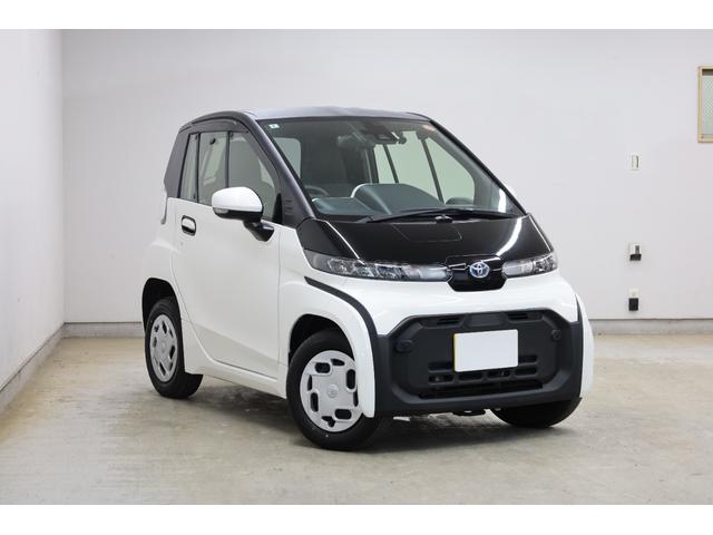 シーポッド Ｇ　電気自動車　ワンオーナー　プリクラッシュセーフティ　パーキングサポートブレーキ　クリアランスソナー　禁煙　ＬＥＤオートライト　シートヒーター　オートエアコン　ドラレコ　電動格納ミラー　純正フロアマット（2枚目）