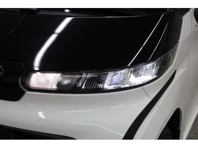 シーポッド Ｇ　電気自動車　ワンオーナー　プリクラッシュセーフティ　パーキングサポートブレーキ　クリアランスソナー　禁煙　ＬＥＤオートライト　シートヒーター　オートエアコン　ドラレコ　電動格納ミラー　純正フロアマット（33枚目）
