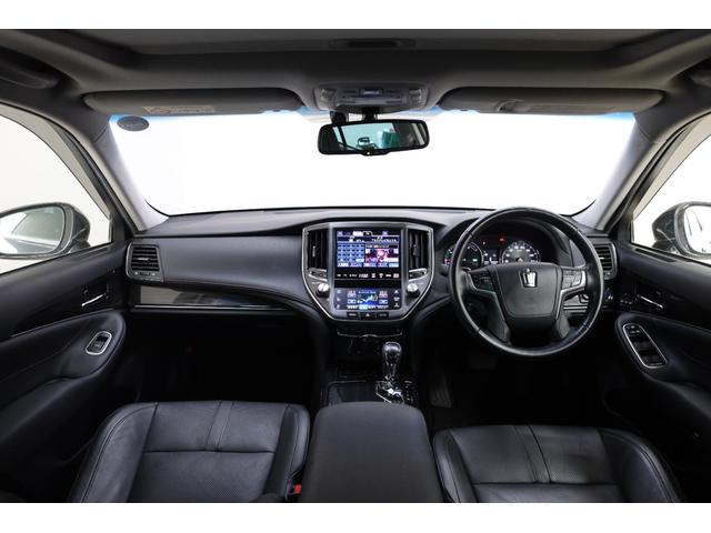 クラウンハイブリッド アスリートＧ　電動サンルーフ　本革シート　メモリー付きパワーシート　シートヒーター＆クーラー　スパッタリング純正ＯＰ１８インチＡＷ　純正８型ＨＤＤナビ　Ｂカメラ　禁煙車　後席サンシェード　２０２５年製ヨコハマタイヤ（4枚目）