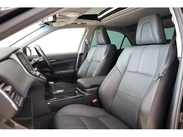 クラウンハイブリッド アスリートＧ　電動サンルーフ　本革シート　メモリー付きパワーシート　シートヒーター＆クーラー　スパッタリング純正ＯＰ１８インチＡＷ　純正８型ＨＤＤナビ　Ｂカメラ　禁煙車　後席サンシェード　２０２５年製ヨコハマタイヤ（17枚目）