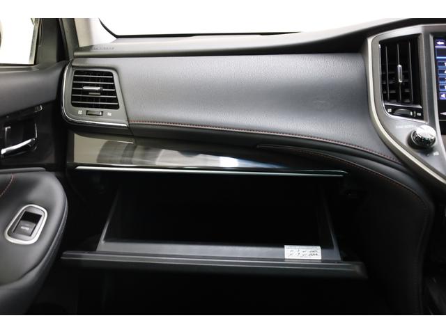 クラウンハイブリッド アスリートＧ　電動サンルーフ　本革シート　メモリー付きパワーシート　シートヒーター＆クーラー　スパッタリング純正ＯＰ１８インチＡＷ　純正８型ＨＤＤナビ　Ｂカメラ　禁煙車　後席サンシェード　２０２５年製ヨコハマタイヤ（43枚目）